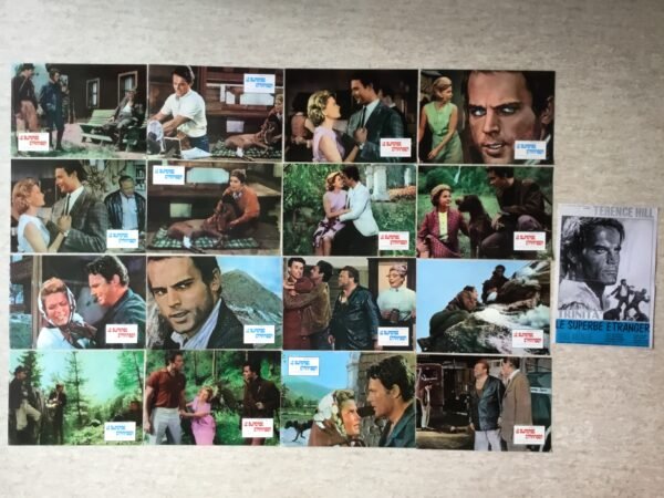 Jeu complet de photos d'exploitation du film Le superbe étranger avec Terence Hill